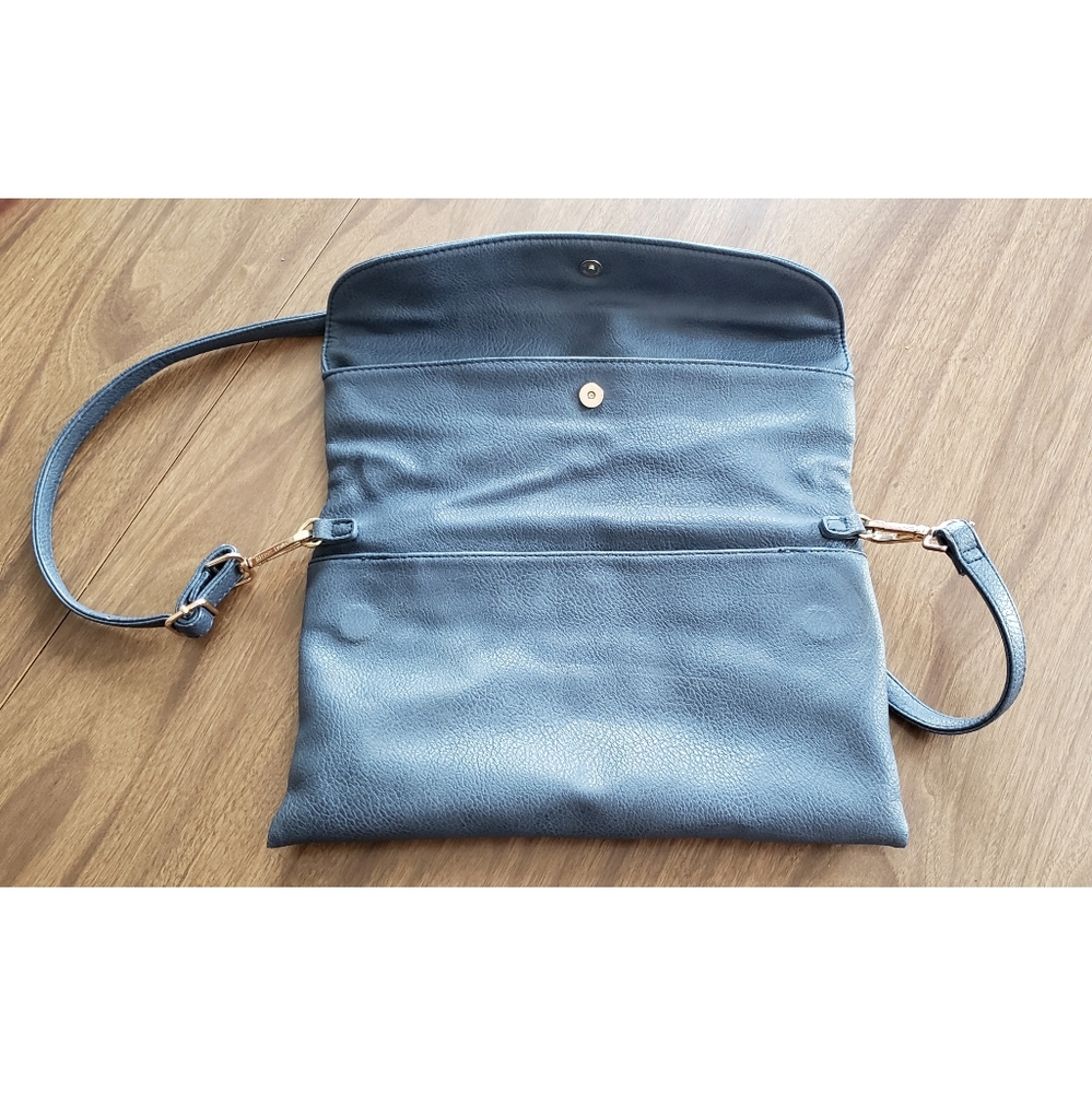 Blue Purse - Picture 3 of 4